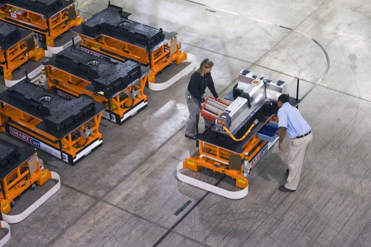 A look inside the Battery that powers the 2011 Chevrolet VOLT….